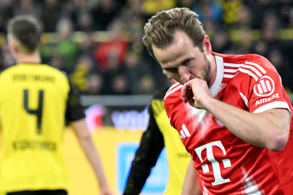 Harry Kane trifft vom Elfmeterpunkt. Es ist bereits sein 30. Saisontor.