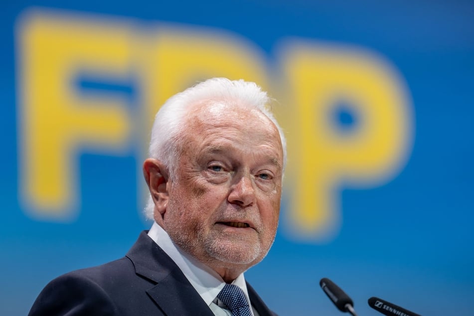 Will seine Partei vor der Bedeutungslosigkeit bewahren: FDP-Chef Wolfgang Kubicki (74).