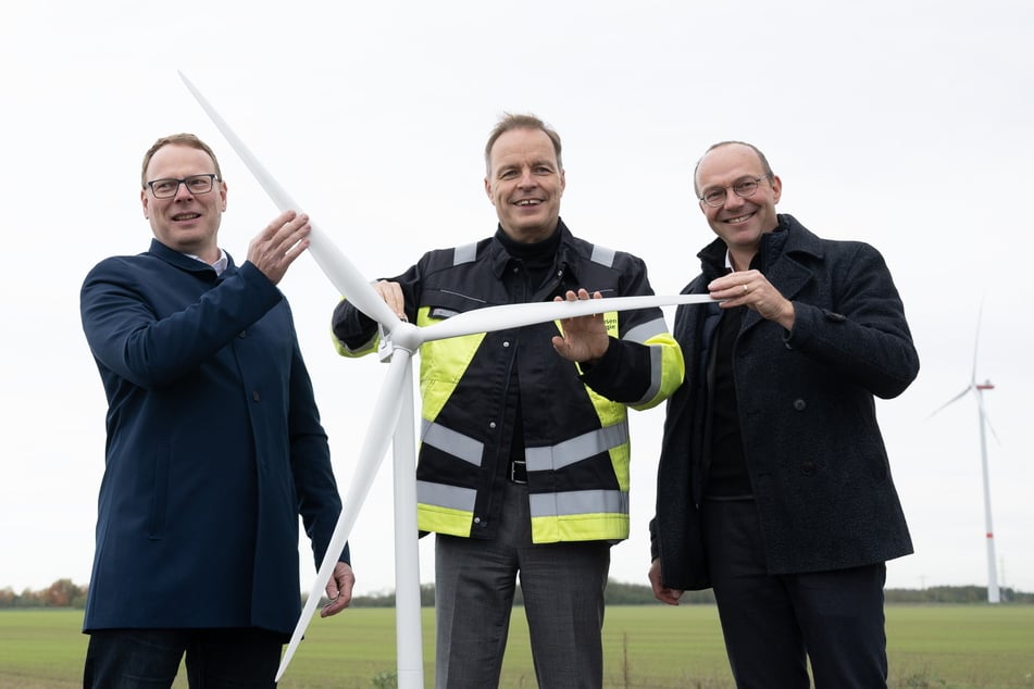 Drei neue Anlagen in Sachsen: Umweltminister macht mächtig Wind!