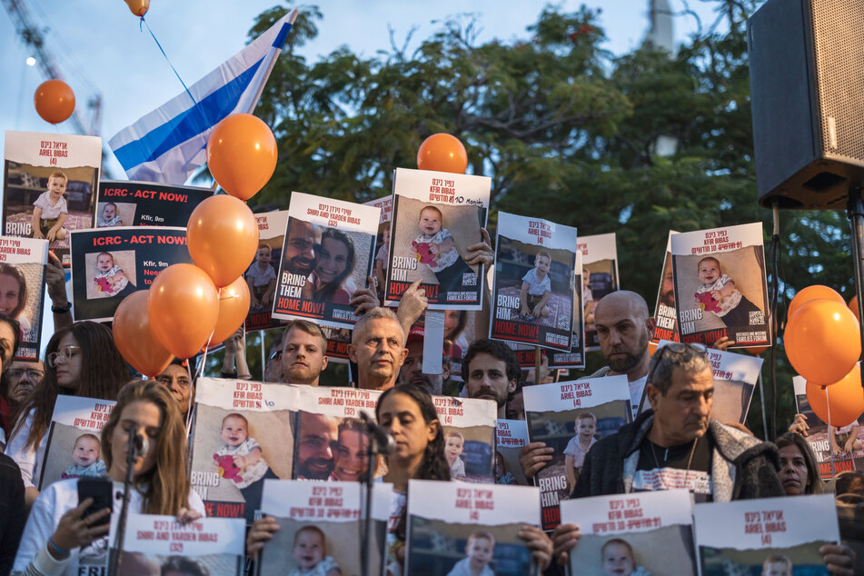Immer wieder gehen Menschen in Israel für die Freilassung von israelischen Geiseln auf die Straße. Die Kundgebungen könnten bald Früchte tragen.