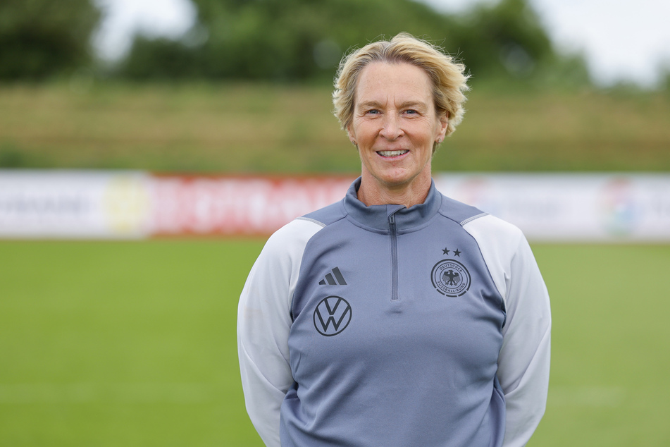 Bundestrainerin Martina Voss-Tecklenburg (55) steht zur Diskussion, könnte dem DFB aber auch in anderer Funktion erhalten werden.