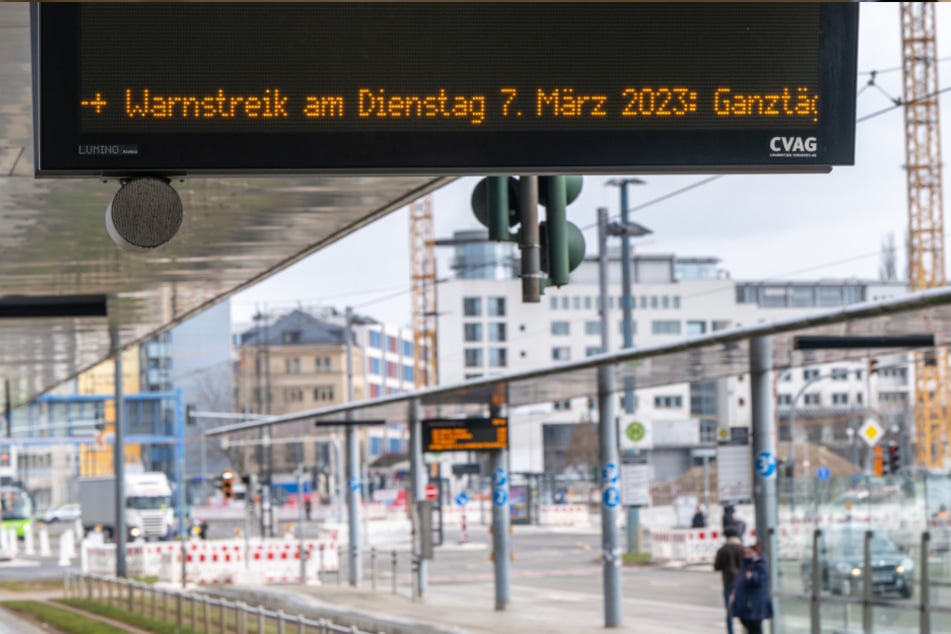 Der öffentliche Nahverkehr stand ab vier Uhr morgens still.