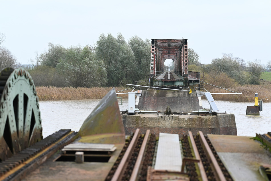 Die Friesenbrücke soll für 125 Millionen Euro neu gebaut werden.