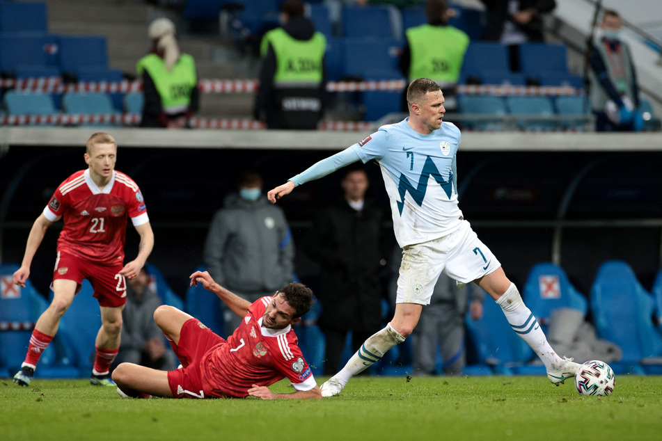 Vor dem Spiel gegen Armenien stand Josip Ilicic (36, r.) zuletzt im November 2021 bei der WM-Qualifikation für Slowenien auf dem Rasen. (Archivfoto)