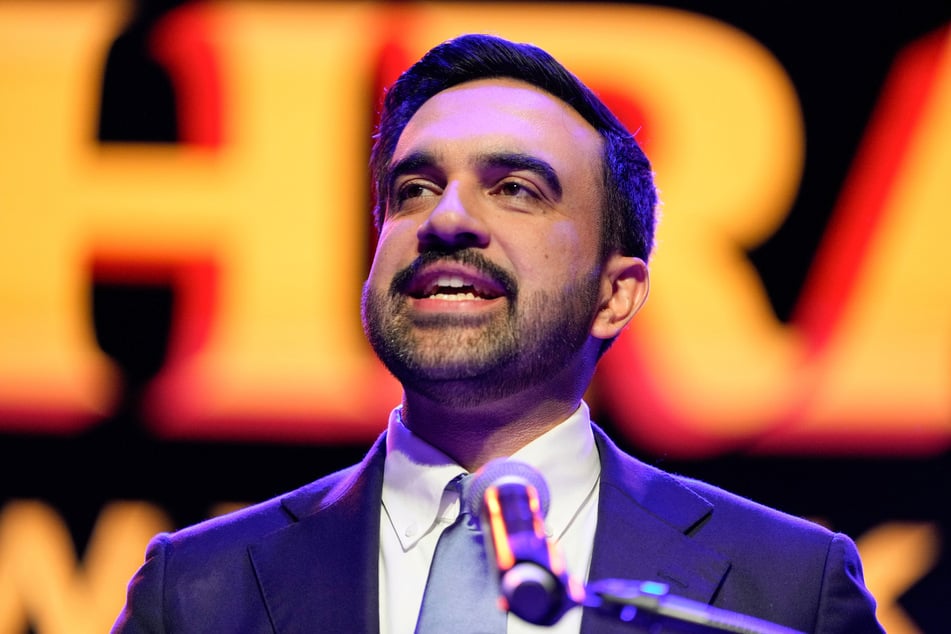 Zohran Mamdani (34) spricht nach seinem Sieg bei den Bürgermeisterwahlen.