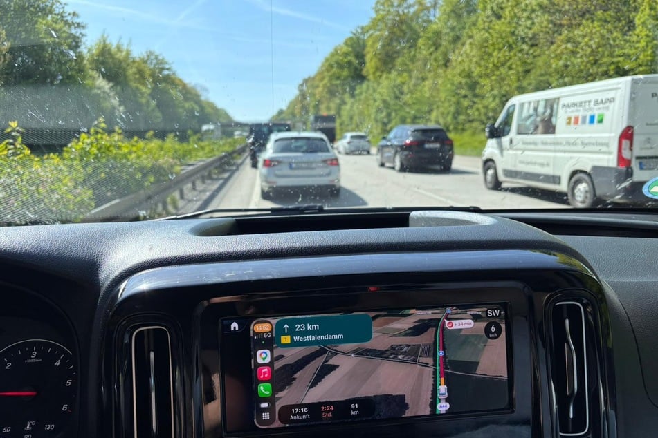 Der Weg nach Düsseldorf ist heute mit einer Menge Warterei verbunden.