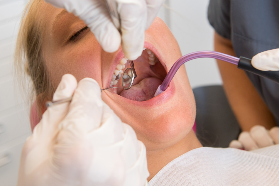 Coronavirus-Infektionsgefahr: Wie gefährlich ist der Gang zum Zahnarzt?