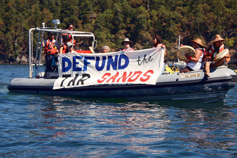 Activists protesting against the Keystone XL pipeline demonstrate in 2017.