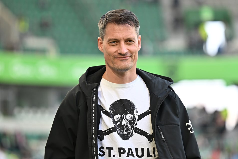 Alexander Blessin (51) will mit dem FC St. Pauli am Freitag gegen die TSG 1899 Hoffenheim den ersten Heimsieg einer Mannschaft im März überhaupt feiern.