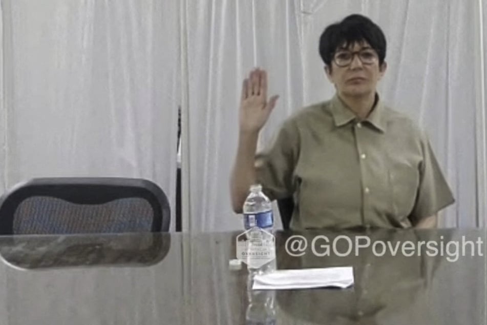 Ghislaine Maxwell seeks clemency from Trump before giving testimony