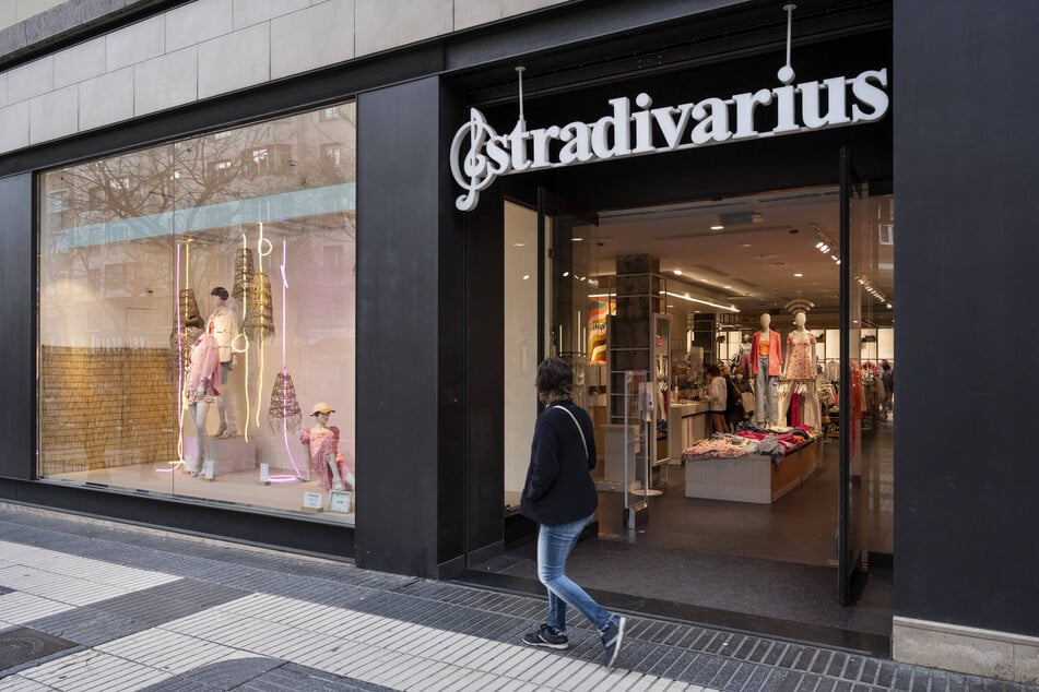 Die Modekette Stradivarius wird den ersten Laden in Deutschland eröffnen.