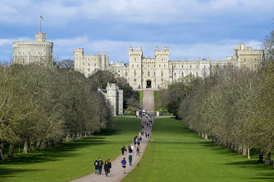 Die Queen will nun auf Schloss Windsor bleiben.