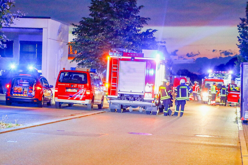 Bis circa 23 Uhr war die Feuerwehr mit über 50 Kameraden im Einsatz.