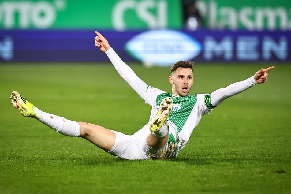 Nach sieben Saisons bei Greuther Fürth wechselte der offensive Mittelfeldspieler im Sommer zum FC St. Pauli.