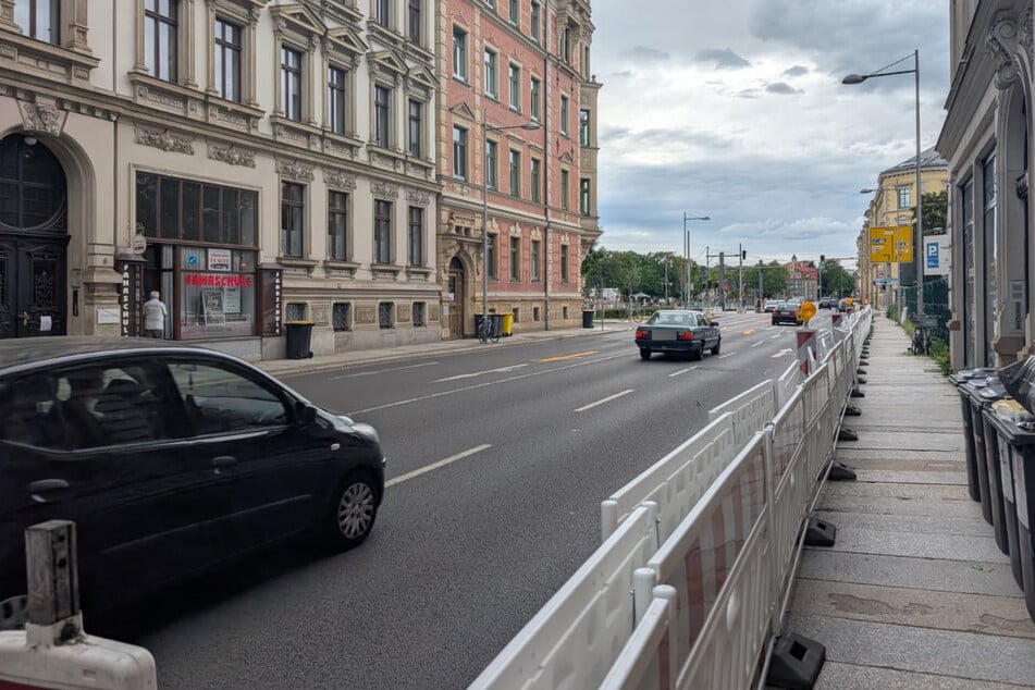 Die für unzählige Pendler wichtige Harkortstraße im Leipziger Zentrum-Süd wird ab Montag bis voraussichtlich 14. August zur Baustelle.