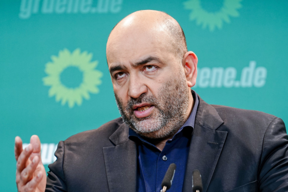 Grünen-Bundesvorsitzender Omid Nouripour (46) hat die Hoffnung auf eine diplomatische Lösung im Ukraine-Konflikt noch nicht aufgegeben.