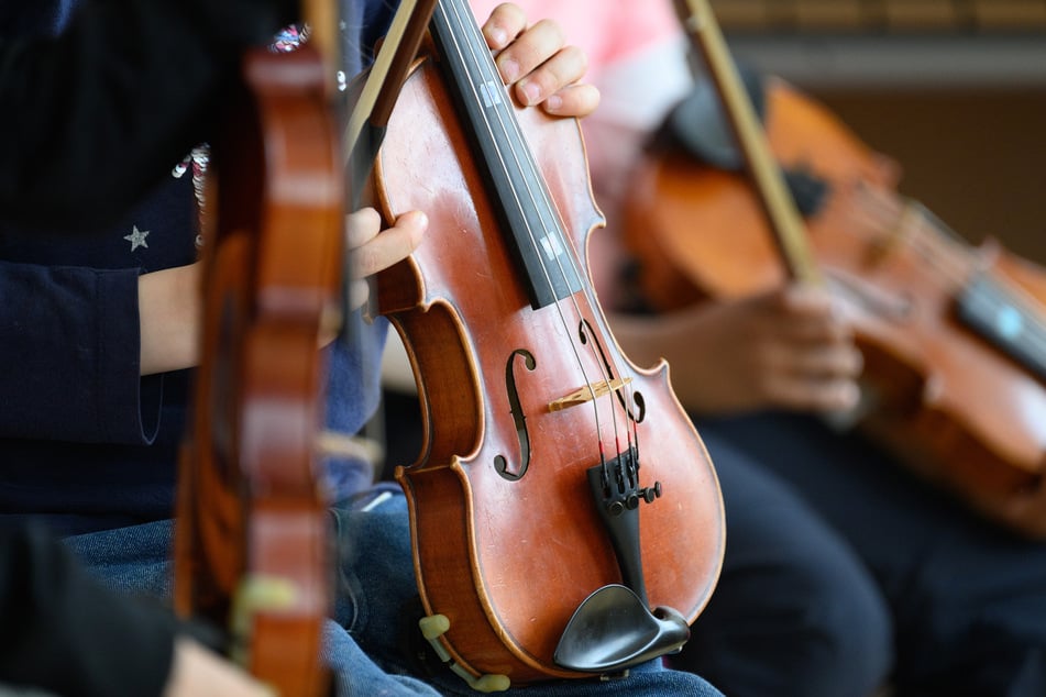 Die Idee des Weihnachtskonzerts stammt vom preisgekrönten "Musaik"-Projekt, bei dem Kinder aus vielen Ländern ein Orchester bilden.