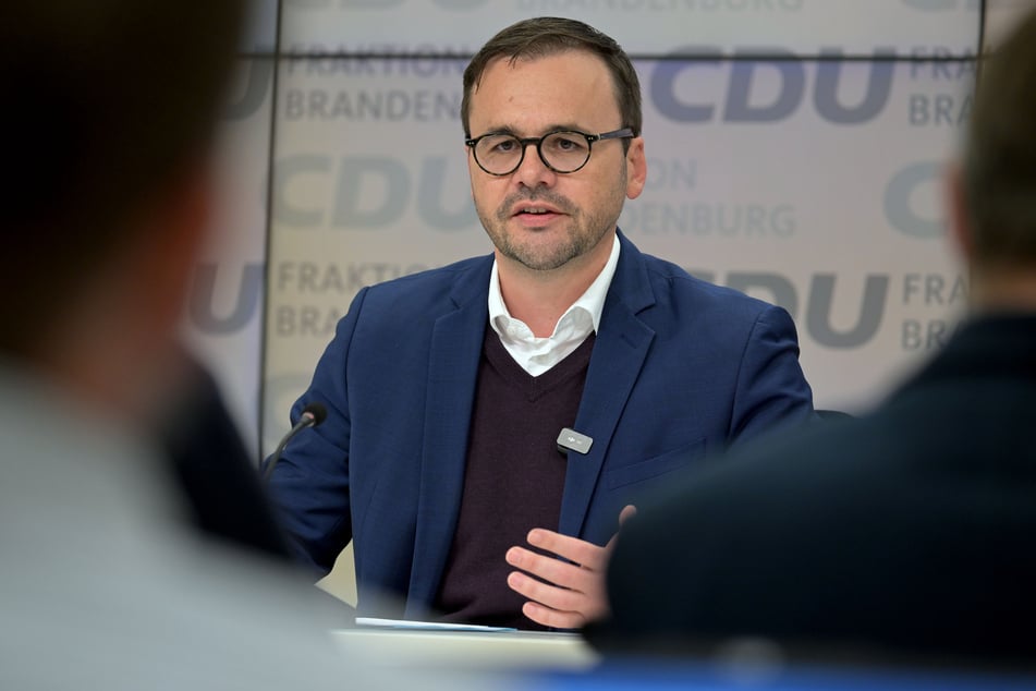 Der CDU-Landtagsfraktionsvorsitzende Jan Redmann (45) sprach von einem "starken Sondierungspapier".