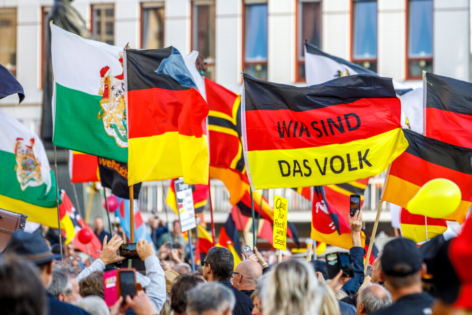Im Oktober 2019 feierte die Pegida-Bewegung auf dem Dresdner Neumarkt ihr fünfjähriges Bestehen. Sachsens Hauptstadt hat unter Rechtsextremen einen Sonderstatus.