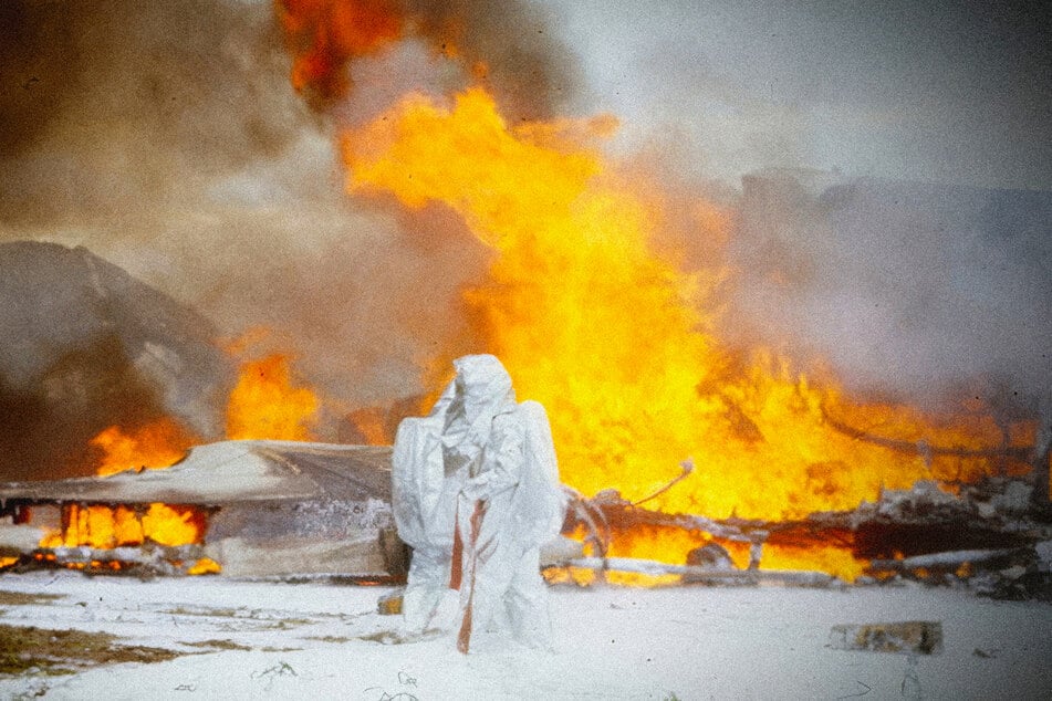 Für die Retter war es kaum möglich, gegen die Flammen anzukämpfen, da das Löschwasser ausging.
