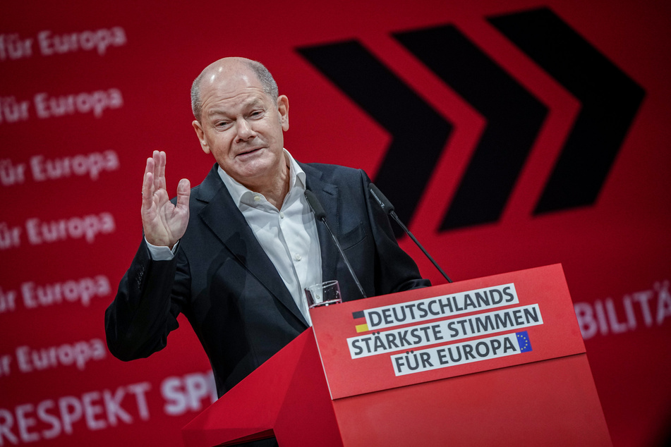 Olaf Scholz (65, SPD) und die von ihm geführte Bundesregierung schneiden in Umfragen derzeit schlecht ab.