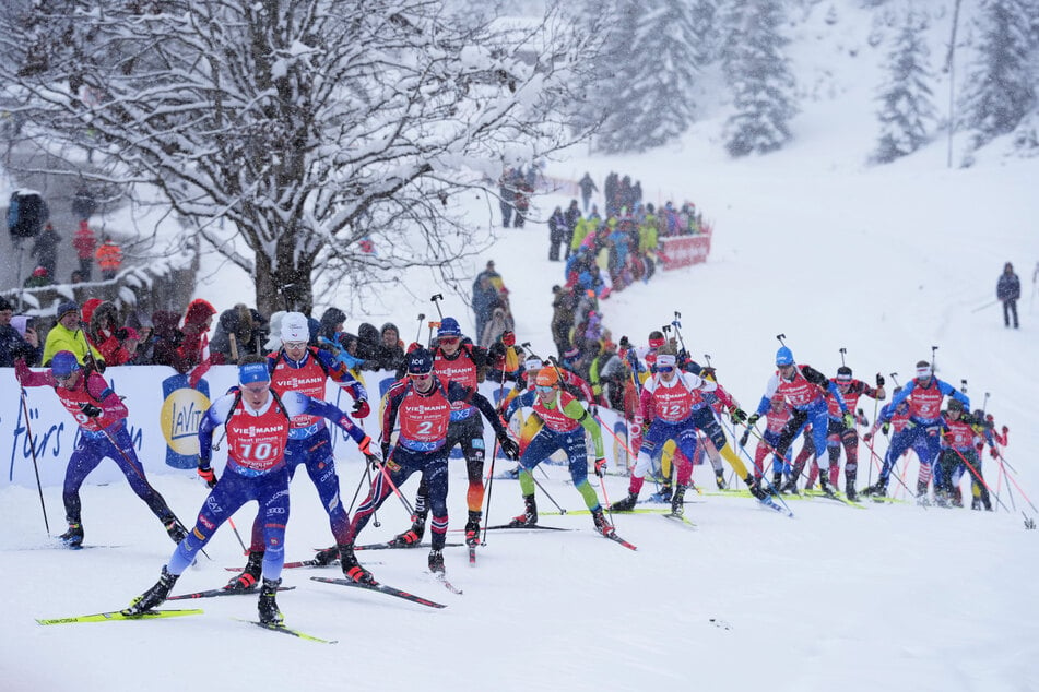 Der einstige Militärsport Biathlon ist ein Zuschauermagnet im Wintersport.