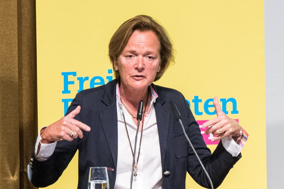 Anna von Treuenfels-Frowein (58, FDP) spricht beim Landesparteitag.