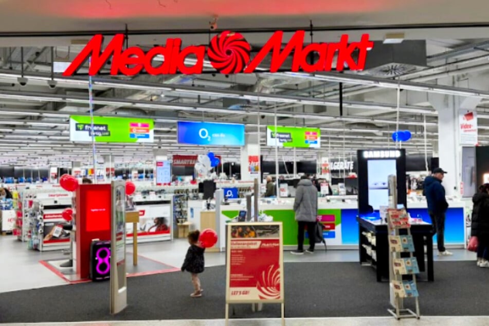 MediaMarkt Regensburg DEZ - Weichser Weg 5.