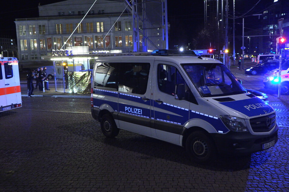 Zahlreiche Einsatzkräfte sind vor Ort.