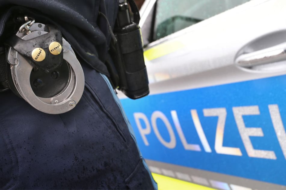 Die Polizei sucht derzeit nach dem Täter. (Symbolbild)