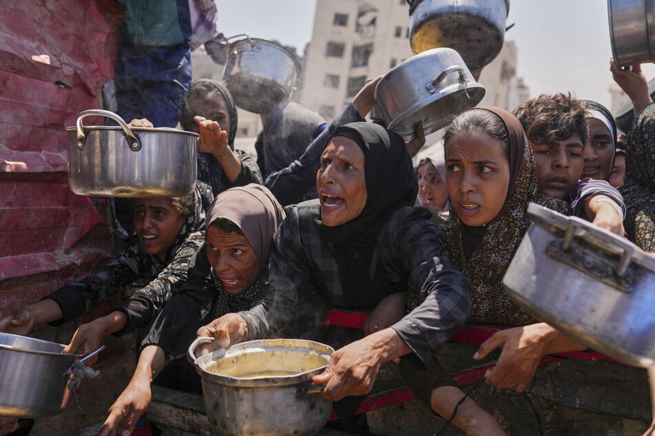 Erneut starben Menschen infolge von Mangelernährung im Gazastreifen. Israel blockierte in den vergangenen Monaten die Zufuhr von Hilfsgütern.