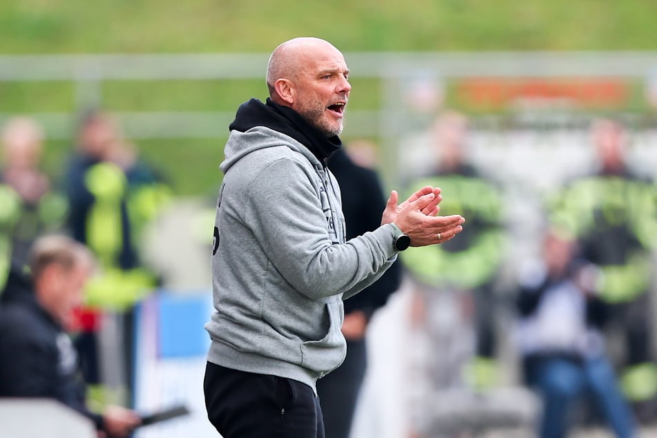 Der Trainer als Motivator: Ronny Thielemann (49) muss mit dem FSV Zwickau jetzt fleißig Punkte sammeln.