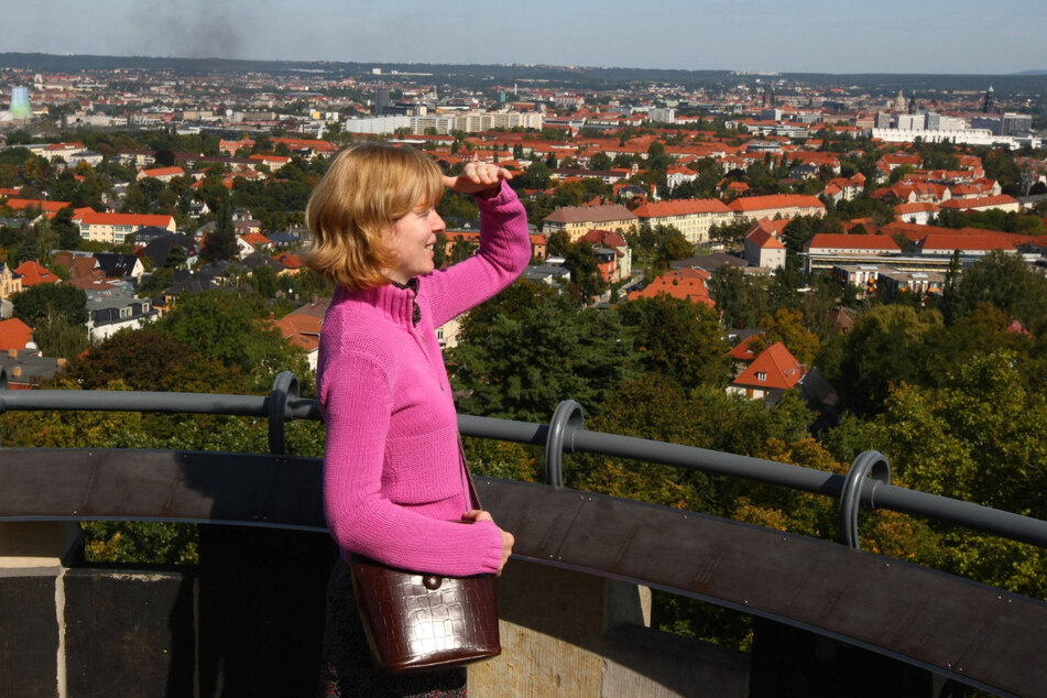 Vom Fichteturm habt Ihr einen herrlichen Blick auf Dresden.