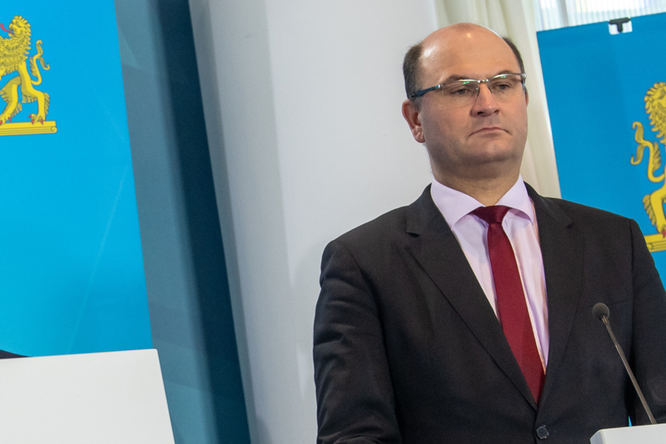 Finanzminister Albert Füracker (53, CSU) spricht von einem guten Signal für die bayerischen Unternehmen. (Archiv)