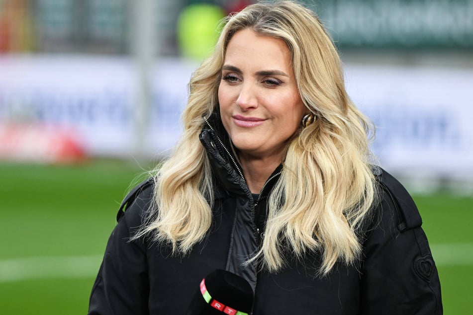 Moderatorin Anna Kraft (40) erlebt heute ihr erstes Ost-Derby live. Ihr steht Experte Patrick Helmes (41) zur Seite.