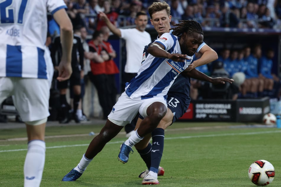 Deyovaisio Zeefuik (28) wird wohl wieder als Linksverteidiger gebraucht.