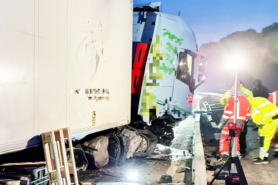 Besoffener Lastwagen-Fahrer baut Unfall: Sperrung der A60 bei Rüsselsheim