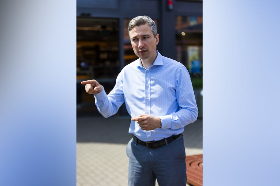 Dresdens Verkehrsbürgermeister Stephan Kühn (45, Grüne) wollte eine Fahrspur für Autofahrer streichen.