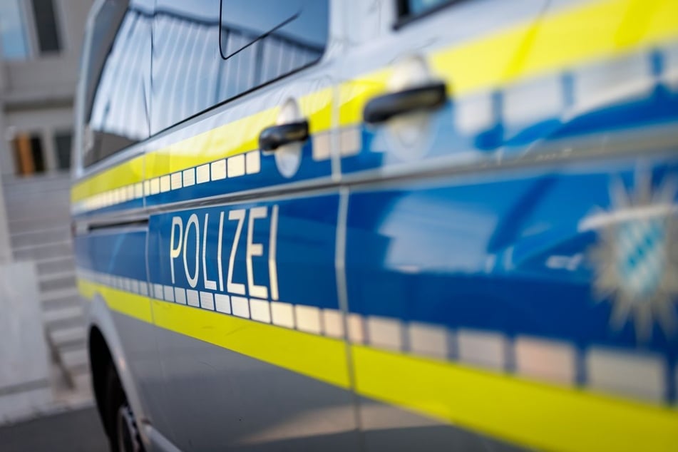 Die Polizei ermittelt wegen gefährlichen Eingriffs in den Straßenverkehr. (Symbolbild)