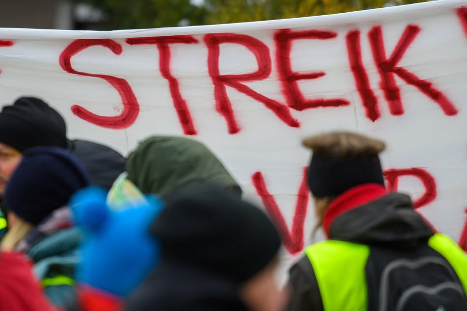 MVB-Mitarbeiter wollen am Donnerstag streiken, sollte es in der zweiten Verhandlungsrunde keine Einigung geben. (Archivfoto)