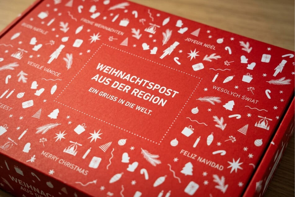 Darum sind diese roten Geschenkboxen gerade so gefragt
