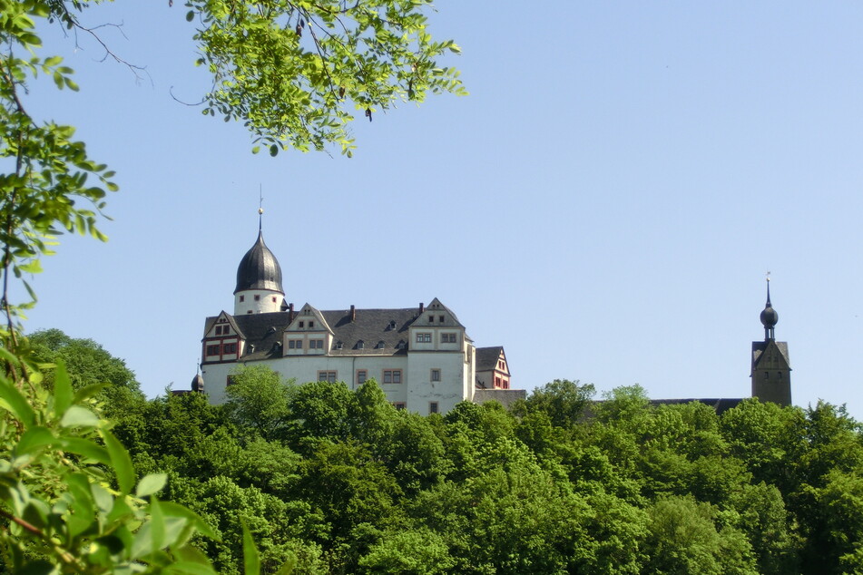 Auf Schloss Rochsburg findet am Sonntag ein Kunstmarkt statt.