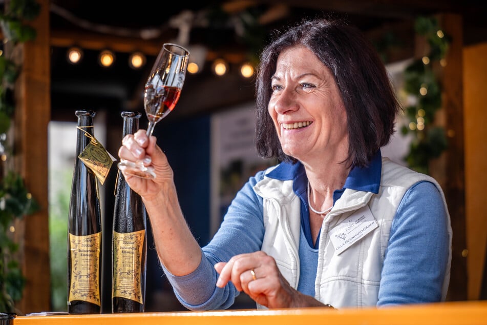 Seit 33 Jahren ist das Familien-Weingut Bernhard-Räder aus Flomborn (Rheinhessen) auf dem Chemnitzer Weinfest vertreten.