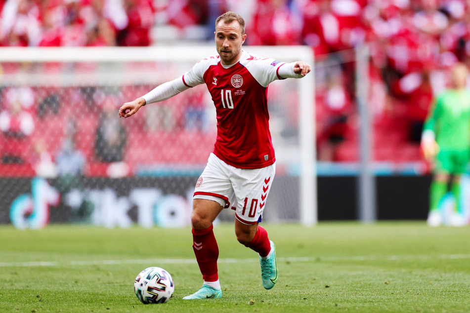 Christian Eriksen (29) brach während des EM-Gruppenspiels von Dänemark gegen Finnland plötzlich zusammen und erlitt einen Herzstillstand.