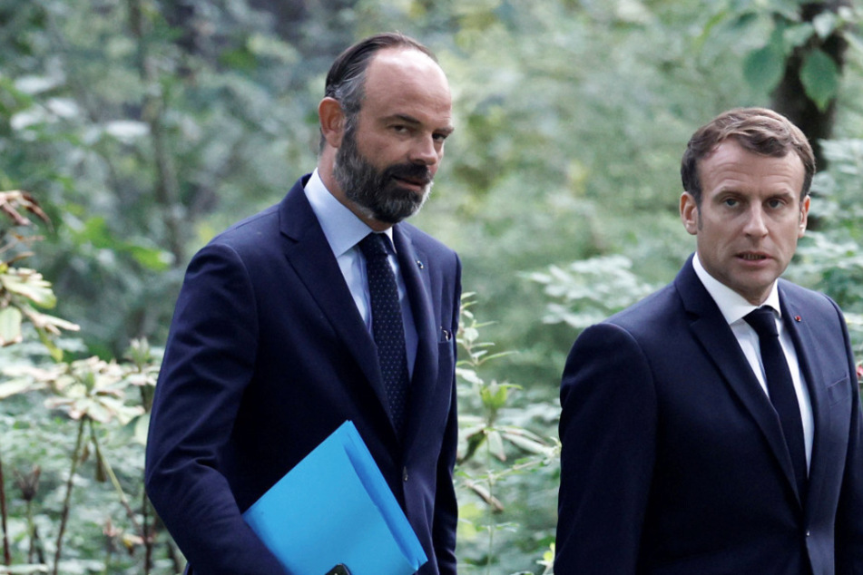 Emmanuel Macron (r), Präsident von Frankreich, und Edouard Philippe, Ex-Premierminister von Frankreich.