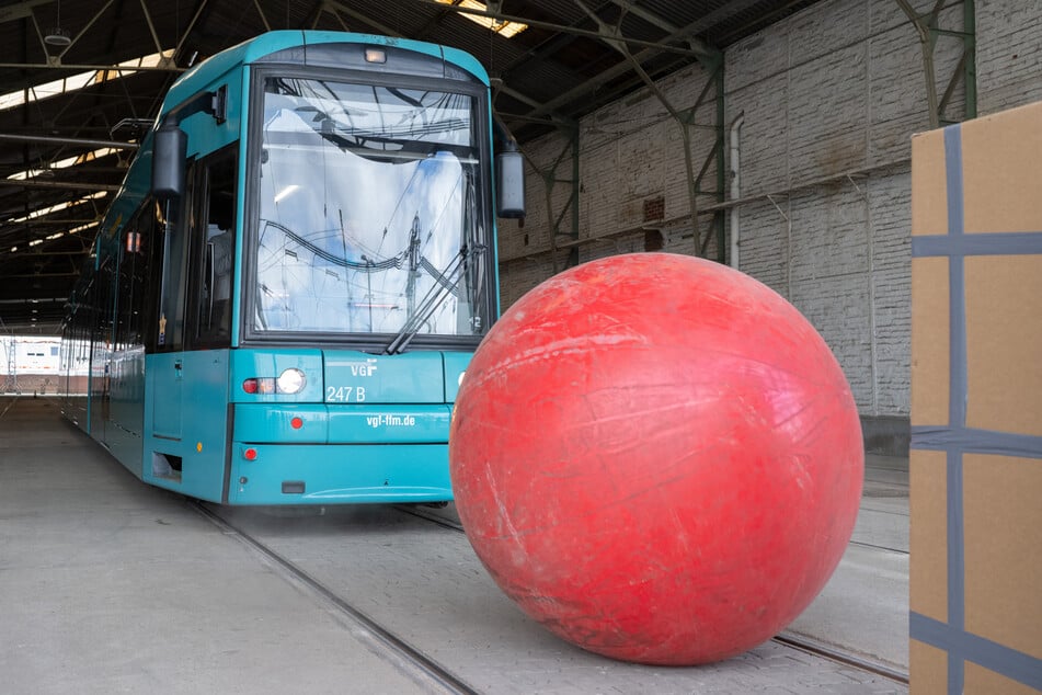 Zu den Disziplinen bei der Tram-Europameisterschaft gehört unter anderem auch das Bahn-Curling.