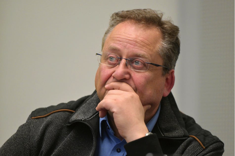 Erklärt das Löschen der Freiminuten-Kontingente: DVB-Sprecher Falk Lösch (59).