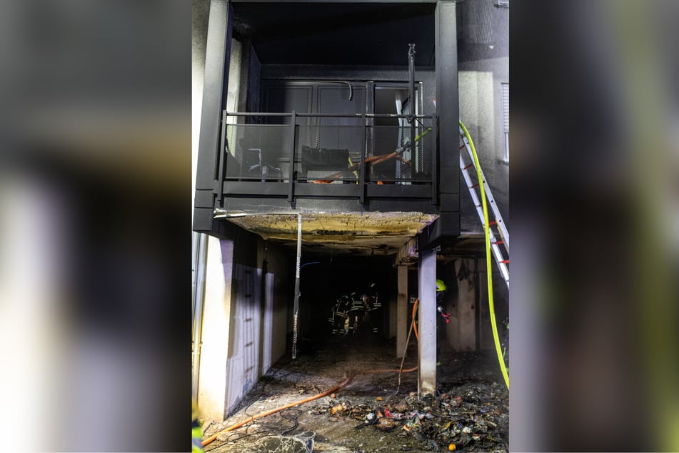 Zwei Wohnungen sind durch die starke Rauchentwicklung nicht mehr bewohnbar.