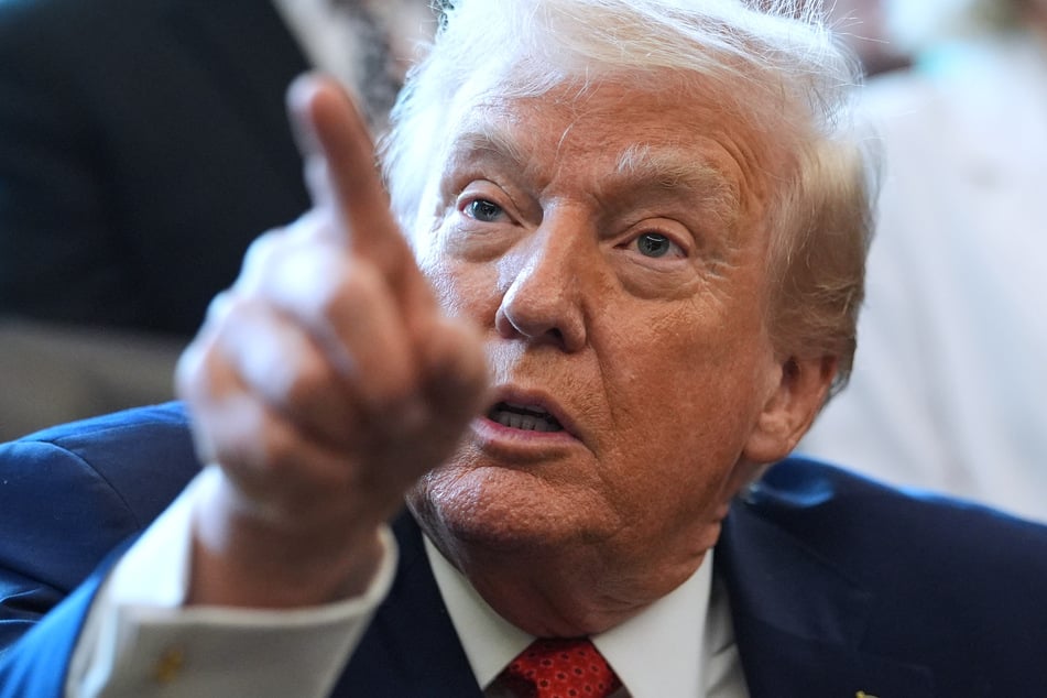 US-Präsident Donald Trump (79) droht mit Sonderzöllen. Die Europäer reagieren.