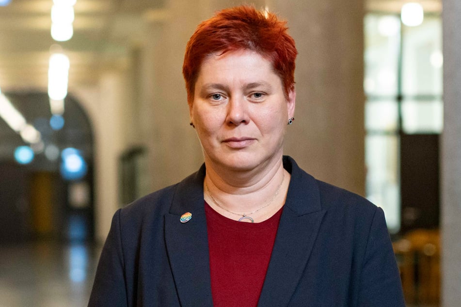 SPD-Fraktions-Chefin Dana Frohwieser (49) setzt sich seit Monaten für eine Lösung des Problems ein.